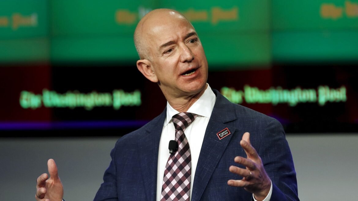 Jeff Bezos’ Customer Obsession and What Every Leader Can Learn from His Amazon Playbook
