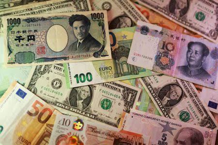 Global Governments Turn to Non-Dollar Bonds as Borrowing Costs Rise in 2026